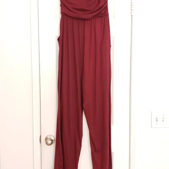 Woman Burgundy Stretchy Cute Tube Top Jumpsuit - Picture 2 of 8
